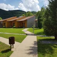 Hotel Rural Fuentes Blancas，位于Vegacervera的酒店