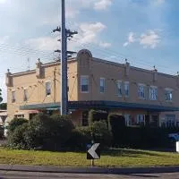 Helensburgh Hotel，位于Helensburgh的酒店