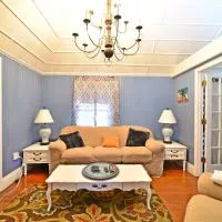 Historic Apartment in the Heart of Christiansted，位于克里斯琴斯特德的酒店