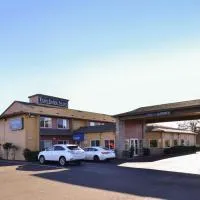 Travelodge by Wyndham, Newberg，位于纽伯格的酒店