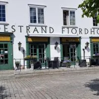 Tvedestrand Fjordhotell - Unike Hoteller，位于特韦德斯特兰的酒店