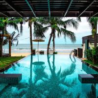 Baan SanSuk Pranburi - Beach Front & Pool Villa，位于盼武里Pak Nam Pran的酒店