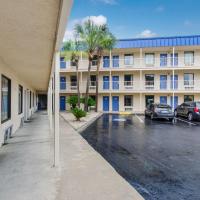 Motel 6-Pooler, GA - Savannah Airport，位于萨凡纳萨凡纳/希尔顿黑德国际机场 - SAV附近的酒店