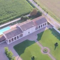 Villa Dello Spino,位于Concordia sulla Secchia的酒店