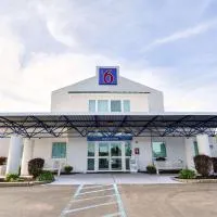 Motel 6-Tewksbury, MA - Boston，位于图克斯伯里的酒店