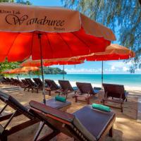 Khaolak Wanaburee Resort - SHA Extra Plus，位于蔻立拷叻海滩的酒店