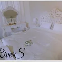 River S hotel，位于祖格迪迪的酒店