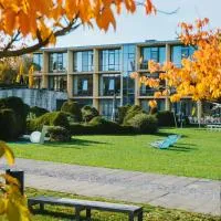 rugs Hotel am Schlosspark Lichtenwalde,位于Lichtenwalde的酒店