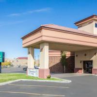 Quality Inn & Suites Casper near Event Center，位于卡斯珀卡斯帕-纳特罗纳国际机场 - CPR附近的酒店