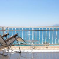 SEA VIEW 3 beds next to Palais，位于戛纳的酒店