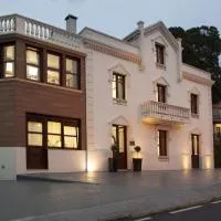Complejo Turístico Rural A TORRE DE LAXE，位于拉赫的酒店