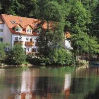 WAGNERS Seehotel Schleusingen,位于Schleusingen的酒店