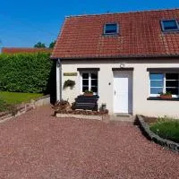 Dupres House, Chavasse Farm, Somme Battlefields,位于Hardecourt-aux-Bois的酒店