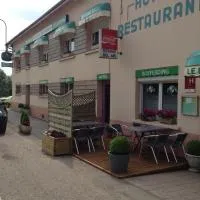 贝莱尔酒店，位于Marville的酒店