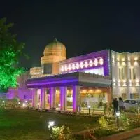 The River Front Resort，位于Sītāpur Mūāfi的酒店