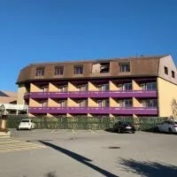 Eh!Toi Self Motel，位于Etoy的酒店