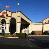 华美达三角/提科酒店，位于特赖安格尔的酒店
