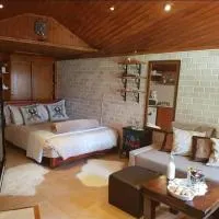 Czarina Cabin הבקתה הקיסרית והדירה הקיסרית czarina apartment，位于凯撒利亚的酒店