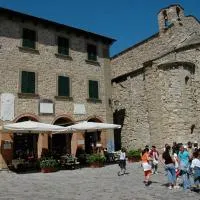 San Leo Albergo Diffuso，位于圣莱奥的酒店