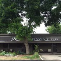 Whitewater Condos，位于峡谷湖的酒店