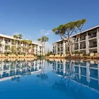 Pine Cliffs Gardens，位于阿尔布费拉的酒店