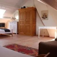 B & B Le Jardin Bed & Breakfasts，位于Ménil的酒店