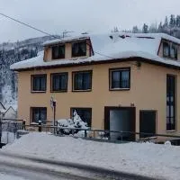 Pokoje Gościnne，位于乌伊索维的酒店