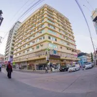 Tiffany Diamond Hotels Ltd - Indira Gandhi street，位于达累斯萨拉姆的酒店