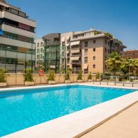 EnjoyGranada LUJO Piscina y Parking，位于格拉纳达塞丁的酒店