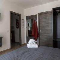 Coco'S Rooms，位于巴勒瑟巴里卡罗沃依提拉机场 - BRI附近的酒店