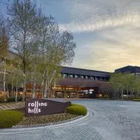 蜿蜒山岭酒店，位于华城市的酒店