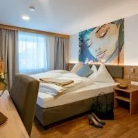 Hotel Stiegler Bed & Breakfast，位于Timelkam的酒店