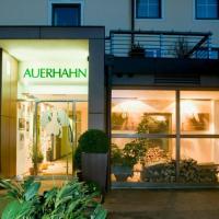 Hotel Restaurant Auerhahn，位于萨尔茨堡伊兹林的酒店