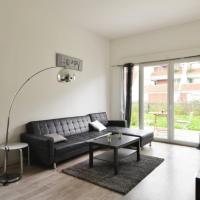 Spacious 3-rooms with garden close to Lille，位于里尔Lille Sud的酒店