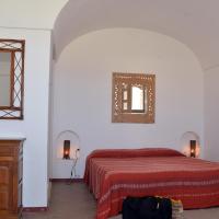 I Dammusi Sapori di Pantelleria，位于潘泰莱里亚的酒店