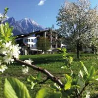 Landgasthof Bogner by SMK Event und Gastro，位于阿布萨姆的酒店