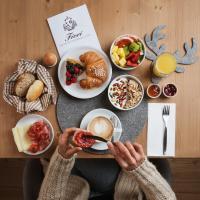 FIORI Dolomites Experience Hotel，位于圣维托-迪卡多雷的酒店