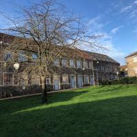 Superb Peaceful 1 bed apartment in St George.