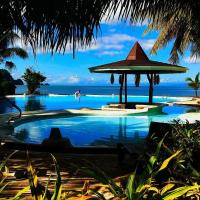 Caluwayan Palm Island Resort & Restaurant，位于Caluwayan的酒店