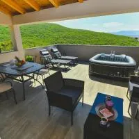 CAMBI LUX APARTMENT，位于Otok的酒店