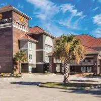 沃克德纳姆泉区拉金塔套房酒店 ,位于Walker的酒店