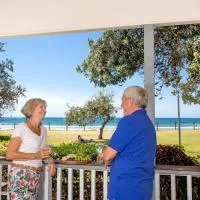 Woolgoolga Beach Holiday Park，位于伍尔古尔加的酒店
