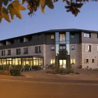 Hôtel Restaurant Les Grains d'Argent Dizy - Epernay，位于埃佩尔奈的酒店