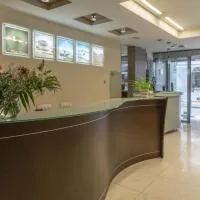 Lido Hotel，位于卡泰里尼的酒店