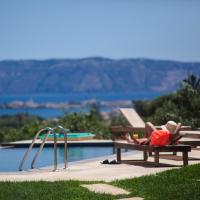 Agarathos Tradiitonal Apartments & Rooms with Pool Kaliviani -On the road to Balos，位于基萨莫斯的酒店