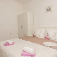 Apartmani Sol，位于马卡尔斯卡的酒店