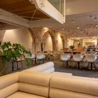 Onderwijshotel De Rooi Pannen Breda，位于布雷达的酒店