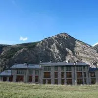 奥巴卡布兰卡SPA公寓式酒店 ,位于卡尼略的酒店