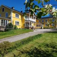 Nygården B&B Hälsingegård，位于Harmånger的酒店