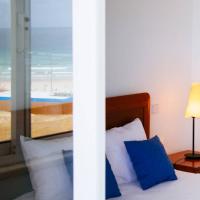 Panoramic Beach View Apartment (T2) in Caparica，位于卡帕里卡海岸的酒店